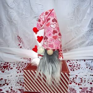 VALENTINE LOVE GNOME